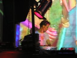 mad_32_20090606_1734054847